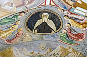 Castiglione Olona - Battistero della Collegiata. Il ciclo di affreschi della cappella di San Giovanni Battista (Masolino s Panicale 1435 circa). Dio padre circondato da una schiera di angeli. 